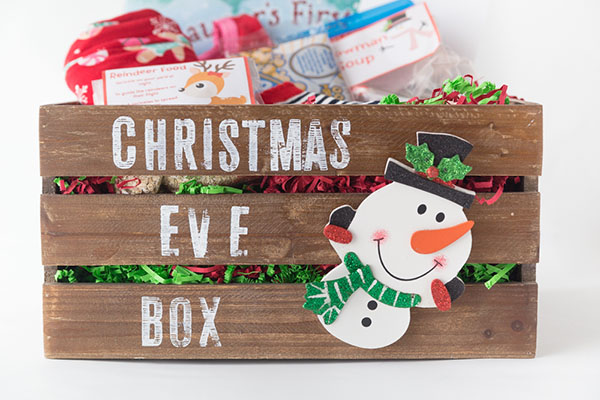 What's a Christmas Eve Box? How to Package One With Gifts