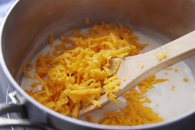 grated cheese for macaroni and cheese