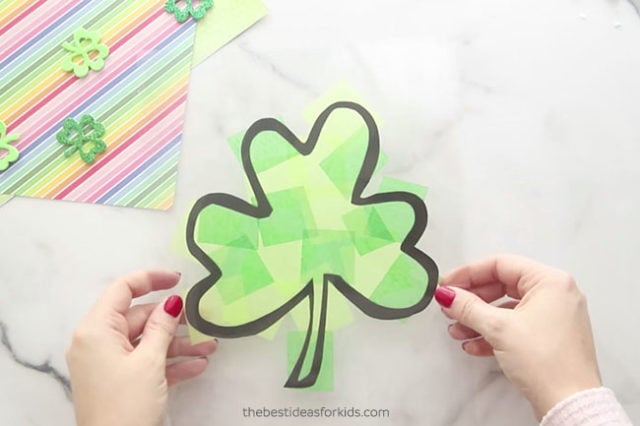 Shamrock Suncatcher (Free Printable Template)- The Best Ideas for Kids