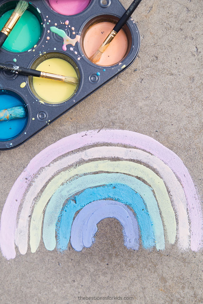 DIY Sidewalk Chalk Paint - Mix 3 Ingredients in 5 Minutes!