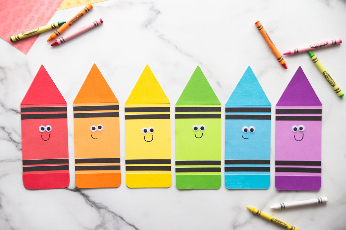 Crayons In Rainbow Order Stock Photo - Download Image Now - Cut