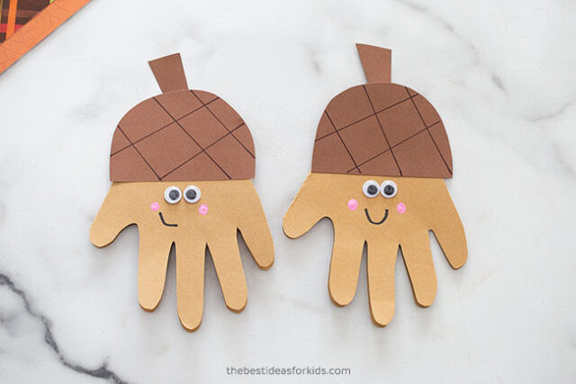FALL CRAFTS - 5 Easy Fall Crafts for Kids 
