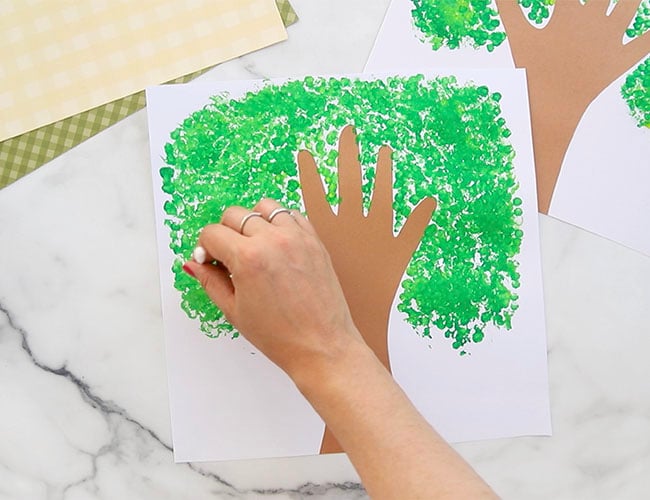 Q-Tip Painted Handprint Tree - The Best Ideas for Kids