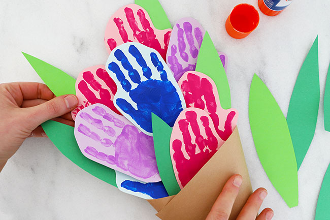 Handprint Flower Craft - The Best Ideas for Kids