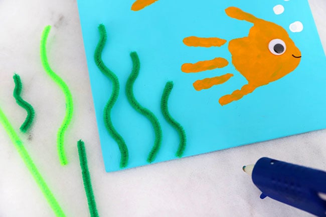 Handprint Fish - The Best Ideas for Kids