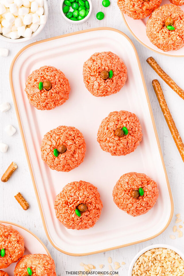 Halloween Rice Krispie Pumpkins