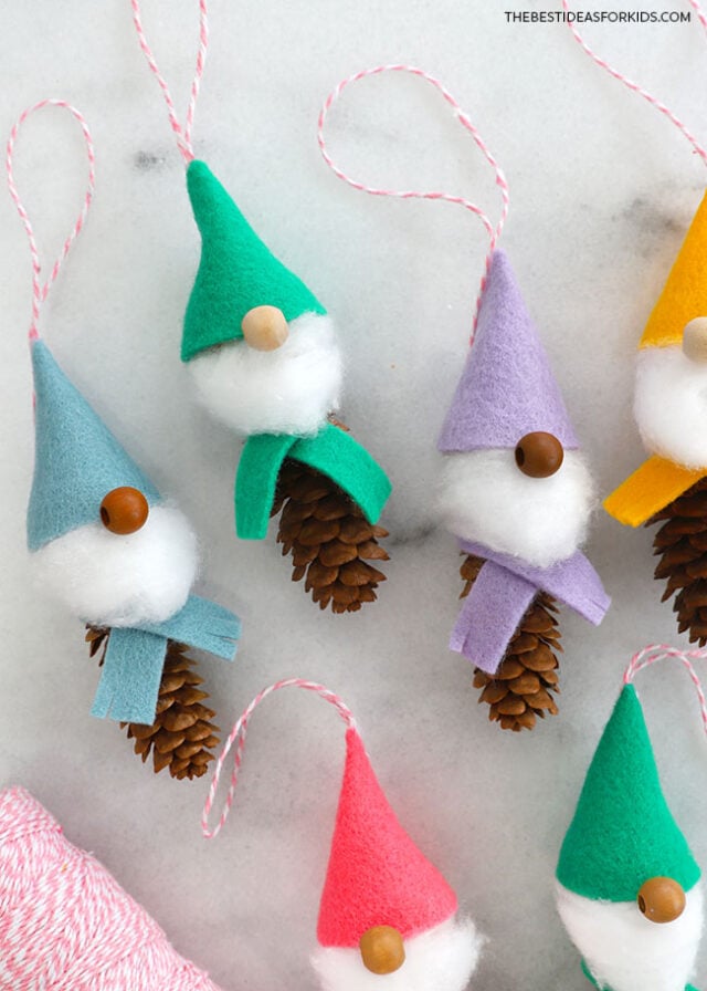 Christmas Gnome Pinecone Craft