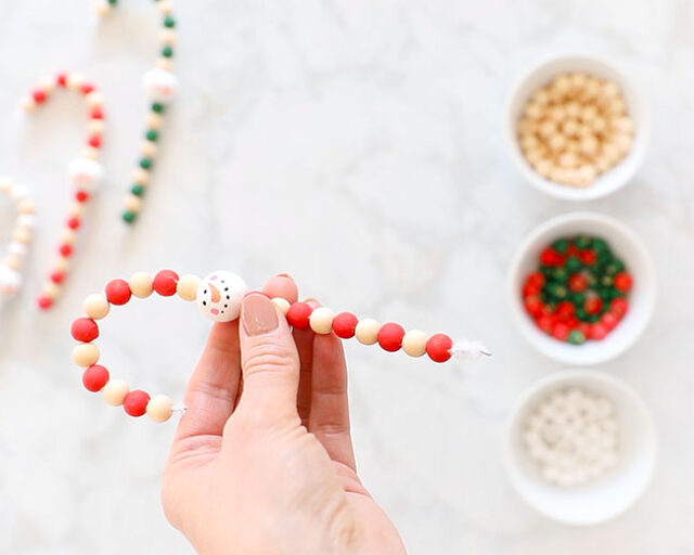 Pipe cleaner covered in beads