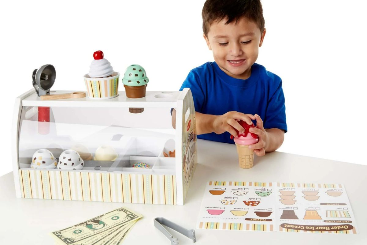 Melissa & Doug ice cream set 