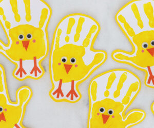 Easter Chick Handprint Art cover